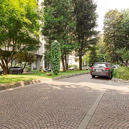 Moscova Balcony Flat Apartment Милано Екстериор снимка